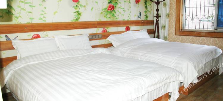 犍为月半弯旅馆图片