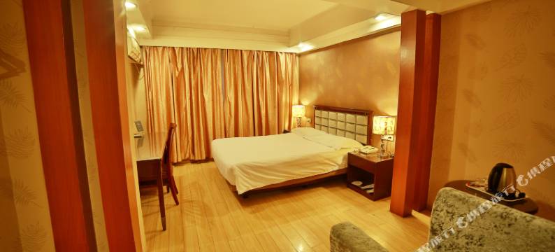 武汉金茂宾馆(协和医院中山公园地铁站店)图片