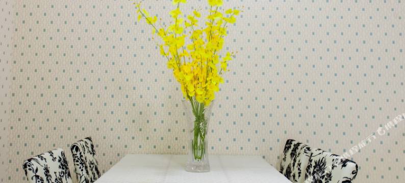 武汉温馨江景房/江滩/古琴台归元寺黄鹤楼东湖酒店式公寓图片