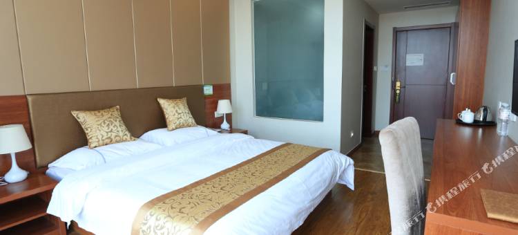 都市118连锁酒店(青岛东岳中路隐珠地铁站店)图片