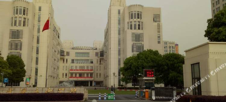 雅斯特酒店(武汉黄鹤楼音乐学院店)图片