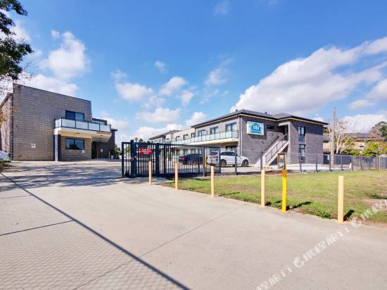 彭里斯高值套房公寓