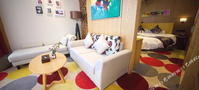 庆阳简格酒店(昊鑫时代广场小什字商业街店)图片