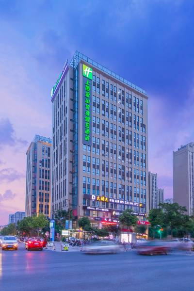 上海金山区附近酒店