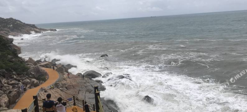 双月湾海里里假日酒店图片