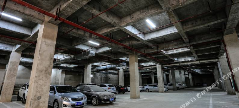 东兴艺柏酒店(汽车客运站店)图片