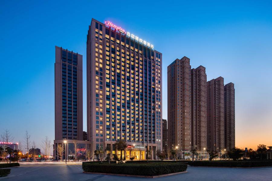 東海水晶城希爾頓歡朋酒店