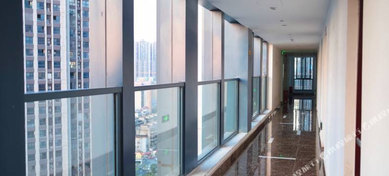 长沙岳麓时光格民宿图片