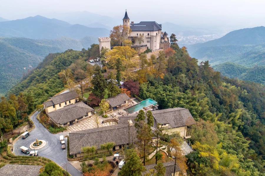 莫干山裸心堡度假村