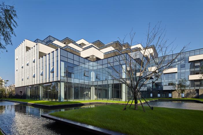 Lucid Resort HangzhouHotel Overview