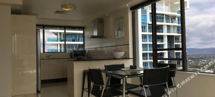 冲浪者世纪海景酒店(Surfers Century Oceanside Apartments)图片