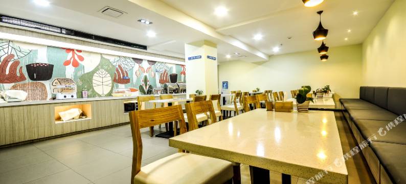 信谊酒店(山海关古城火车站店)图片