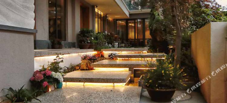 银杏八号民宿(镇江火车站西津渡店)图片