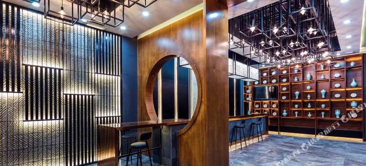 五莲云逸艺术酒店图片