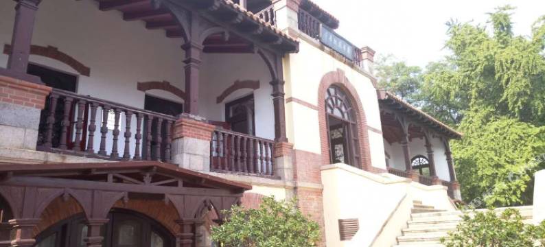 小城美宿客栈(青岛老舍公园店)图片