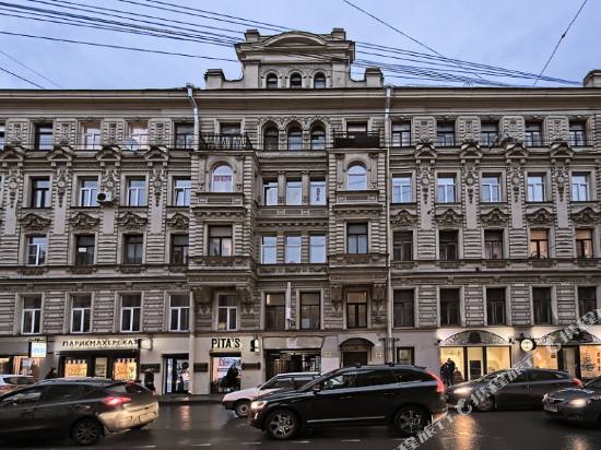 聖彼得堡作家之家顏色公寓式酒店