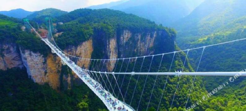 张家界恋湘99主题酒店图片