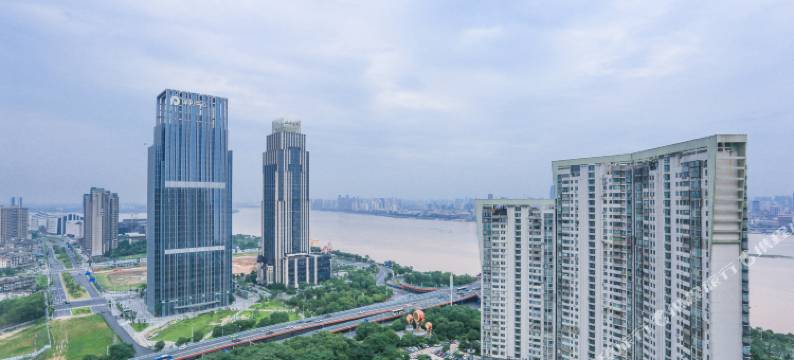 铂豪戴斯酒店(南昌世茂CBD店)图片