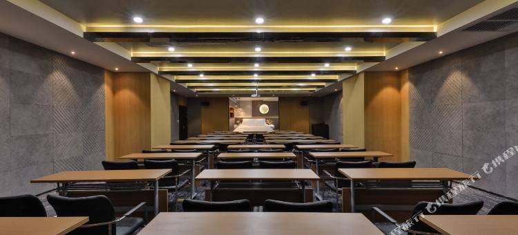 哈尔滨火车站医大一院桔子水晶酒店图片