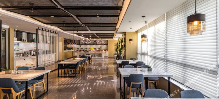 临沂大剧院文化中心亚朵酒店图片