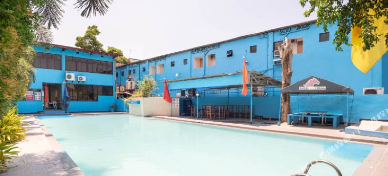 OYO 195 兰乔酒店-比尼扬(OYO 195 Ranchotel - BiÃ±an)图片