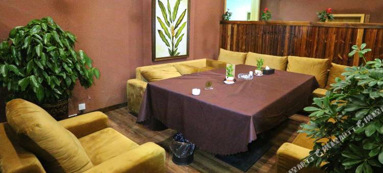 普定君泊智能影院酒店图片