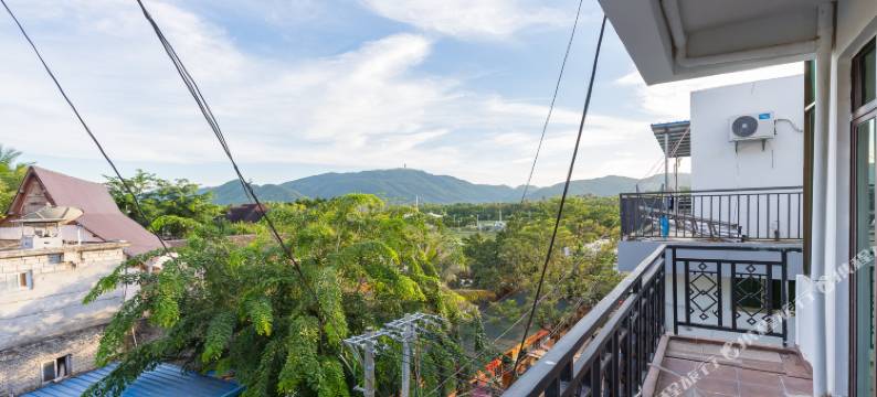 三亚忆乡人山墅客栈图片