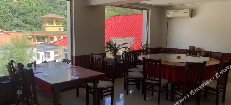 本溪县鸿福山庄图片