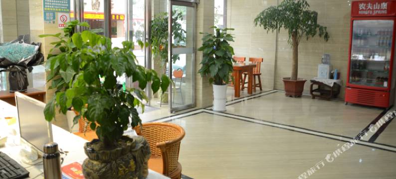 新野东岳宾馆图片