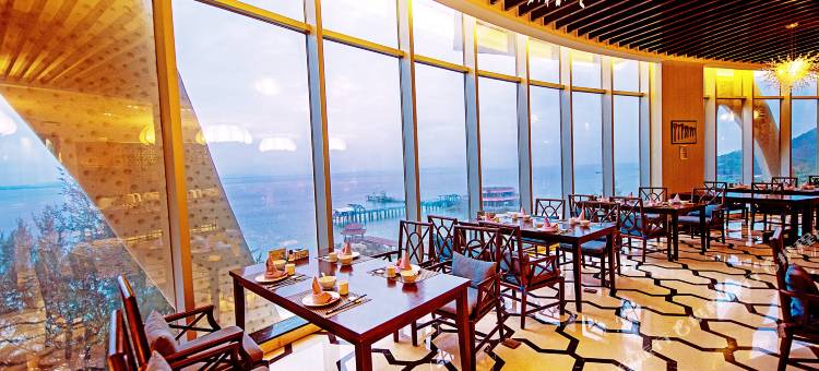 三亚蜈支洲岛珊瑚酒店木屋图片