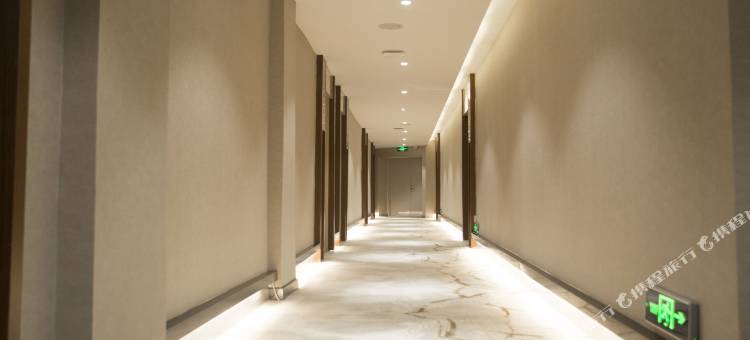溶月温泉酒店(西安临潼兵马俑华清池地铁站店)图片
