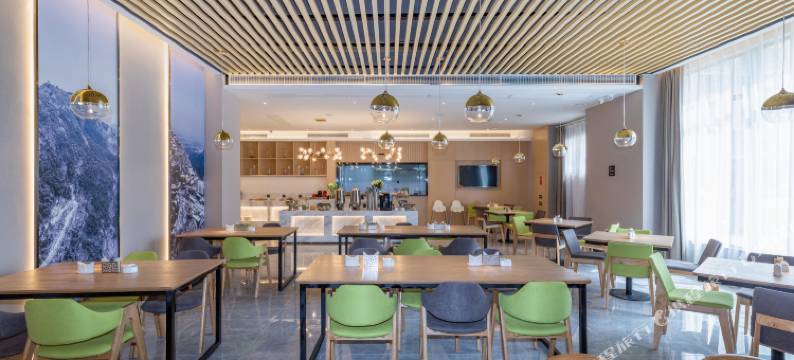 武汉木兰陂商大厦亚朵酒店图片