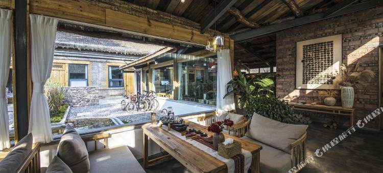 安泽蒹葭乡居图片