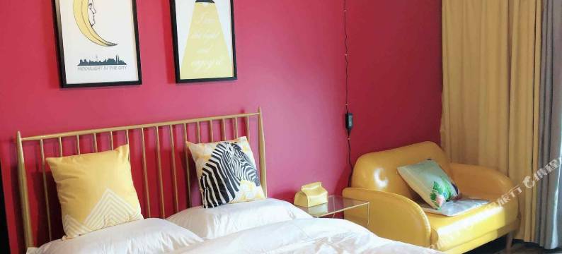 西安柒月电影酒店图片