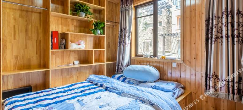 C罗豪华海边别墅东方影都民宿(玉皇山路分店)图片