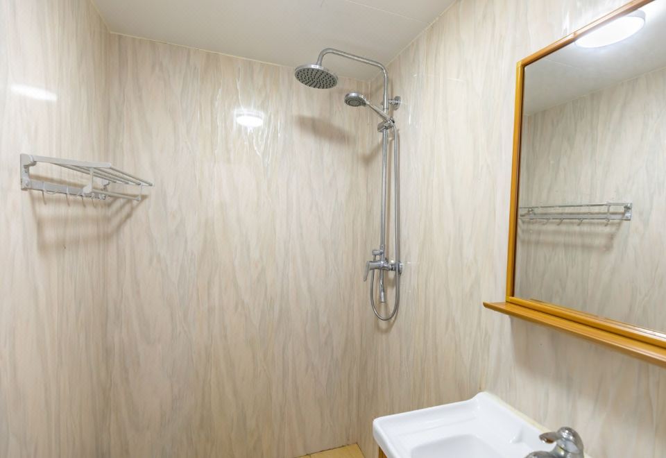 Qingtian Yutan Seaview Holiday Apartment (Sanya Bay) Hotel Overview