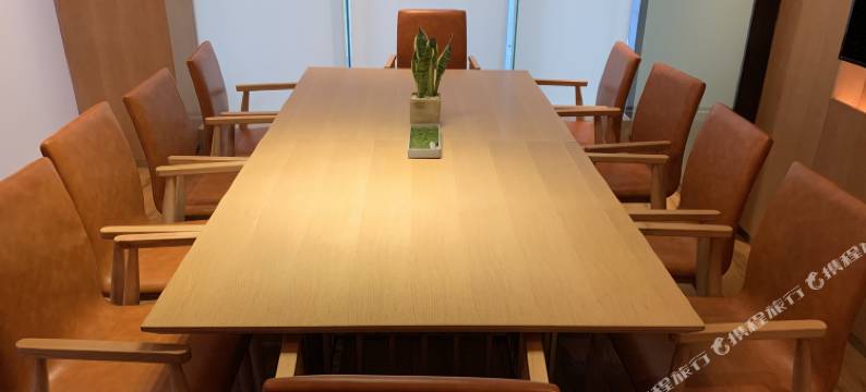 云涧酒店(重庆观音桥步行街轻轨站店)图片