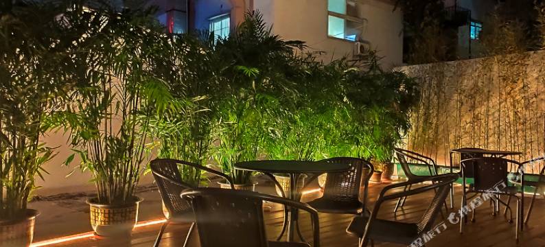 乐杜鹃艺术酒店(深圳大学科技园店)图片