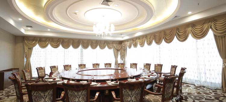 维也纳国际酒店(峨眉山水晶广场店)图片