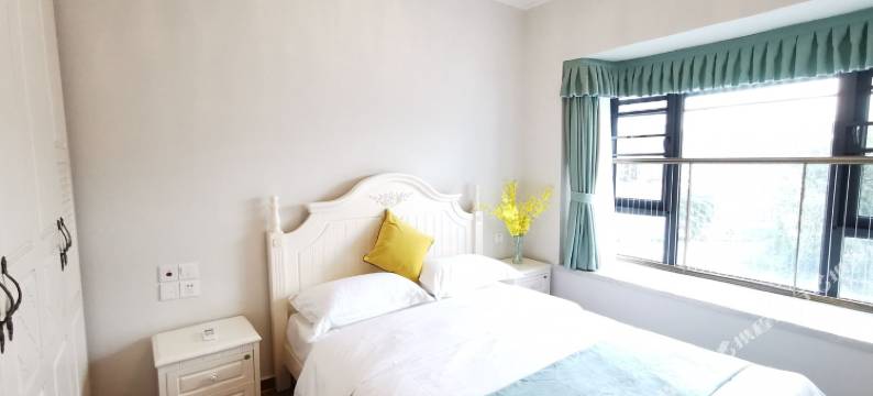 三亚近海高端公寓(学院路分店)图片