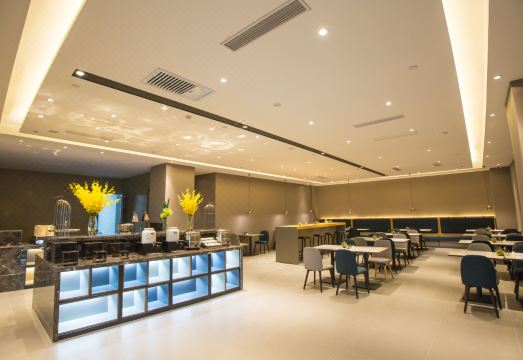 Homeinn Selected Hotel (Jiaxiang Downing Street) Hotel Overview