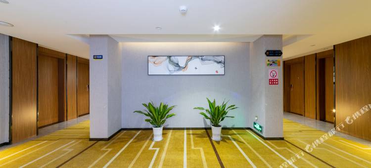 海锦雅致酒店(北流永丰广场城南汽车站店)图片