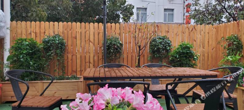 华敏青旅(上海南京东路步行街店)图片