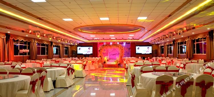 隆德龙城酒店图片