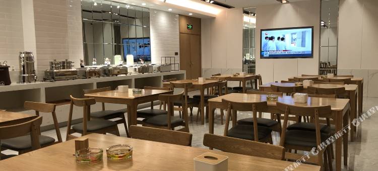 宁武华美酒店图片