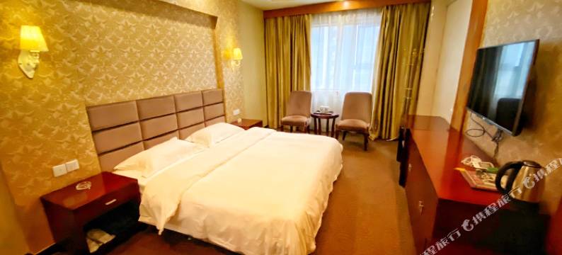 成都仁仁富大酒店图片