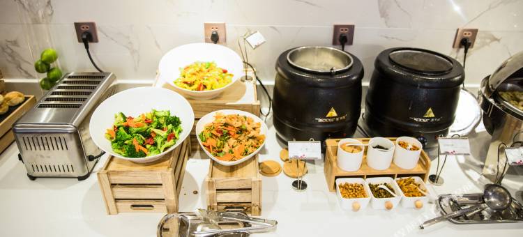 柏曼酒店(珠海拱北口岸富华里轻轨店)图片