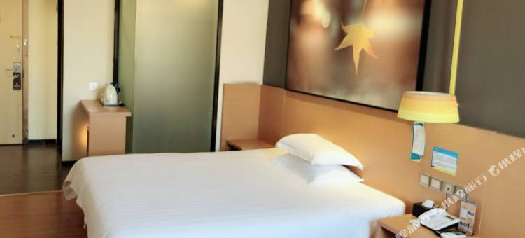 迎嘉精品酒店(阳西西湖公园店)图片