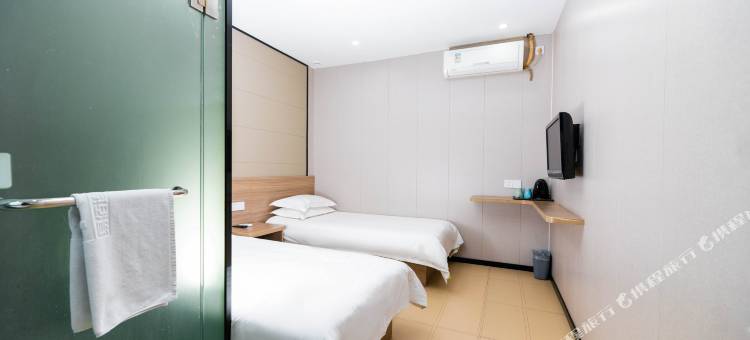 易佰良品酒店(南京东南大学诚信大道地铁站店)图片