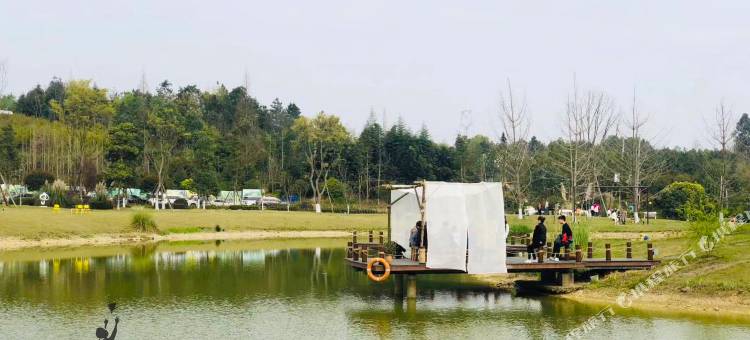 成都都江堰拾光山丘民宿图片